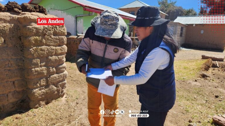 ODPE Puno entrega de credenciales a más de 7 mil miembros de mesa