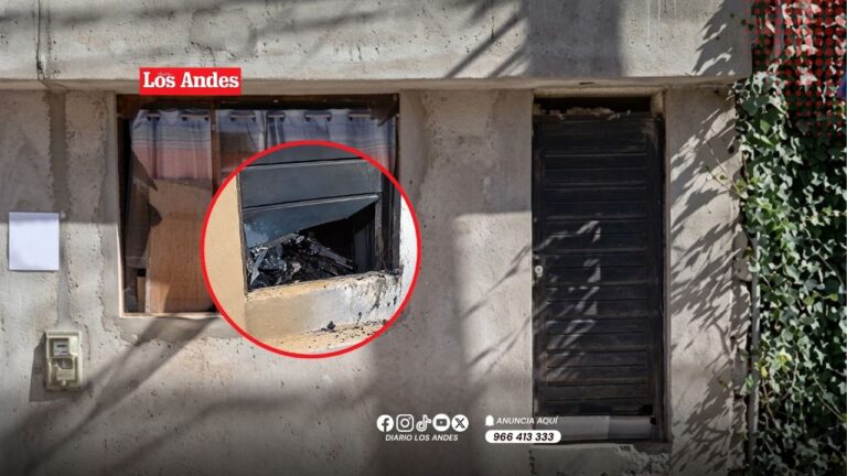Atentado con explosivo destruye fachada de vivienda en Mariano Melgar